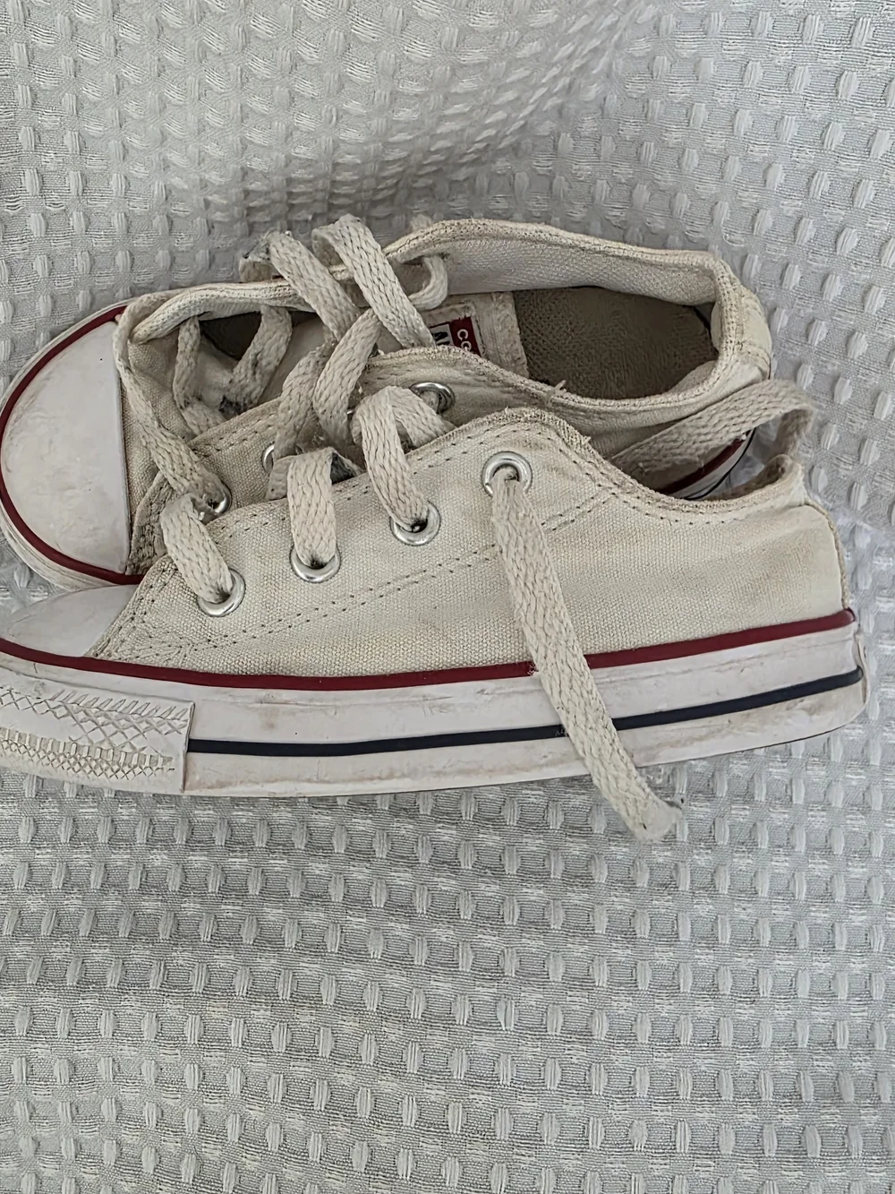 Converse Chuck Taylor All Star Infant Size 8 White Low-Top Sneakers